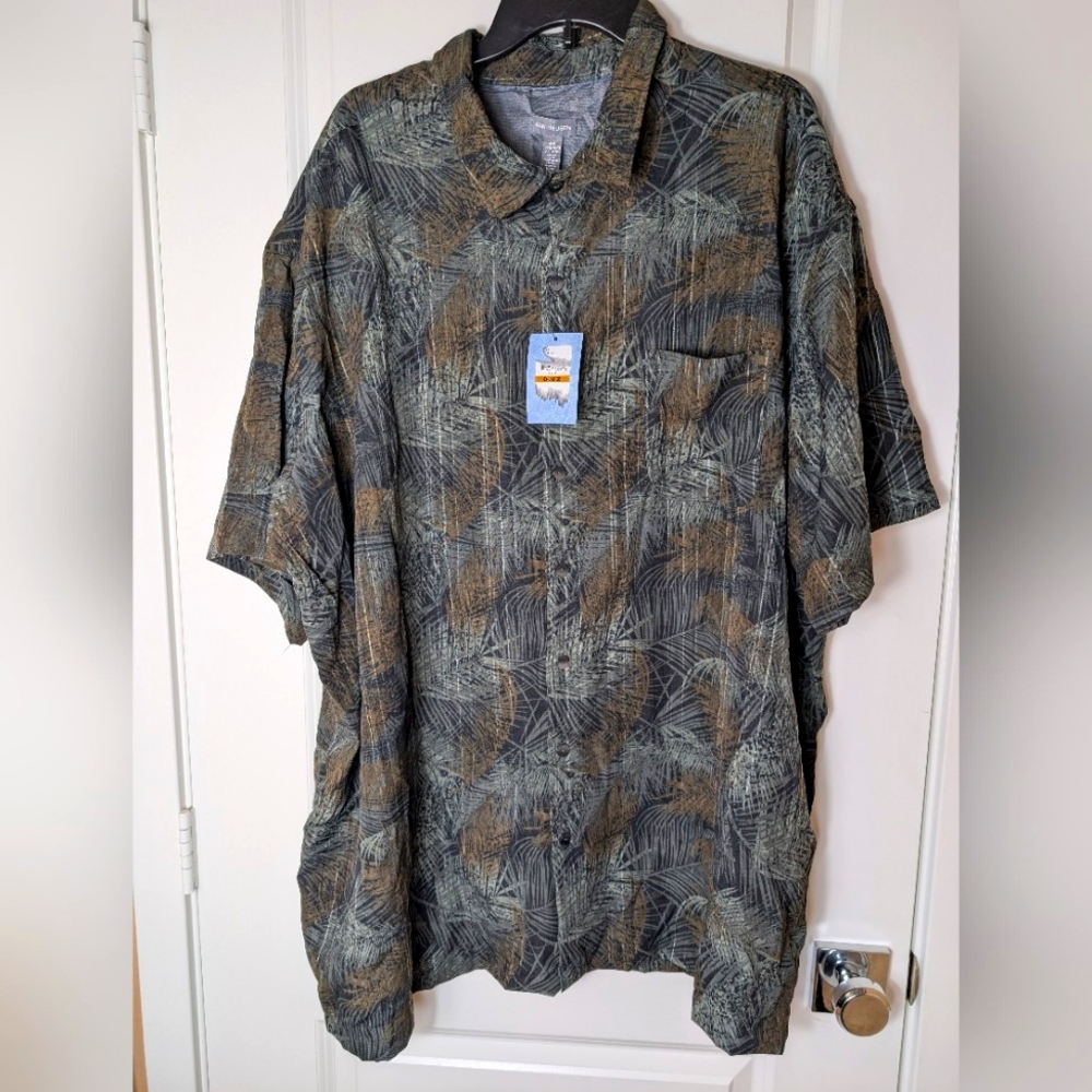 Van Heusen Men's Tropical Button-Down Short Sleeve Plus Size 4Xl-Large